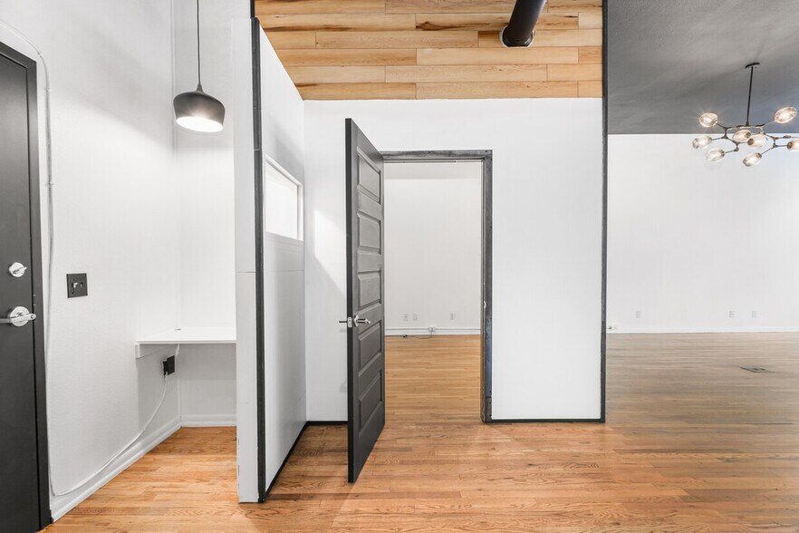 More Photos Of 2501 15th St, Denver Office Residential For Sale