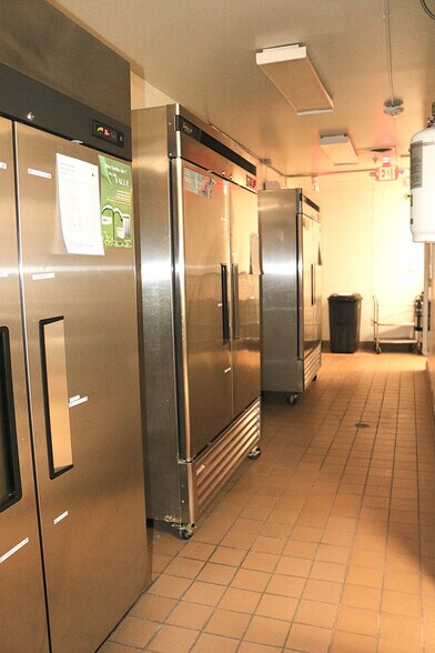 More Photos Of 202 W 3rd St, Hale Center Skilled Nursing Facility For Sale