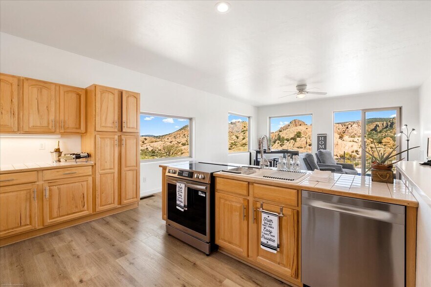 More Photos Of 4400 Granite Gardens Dr, Prescott Flex For Sale