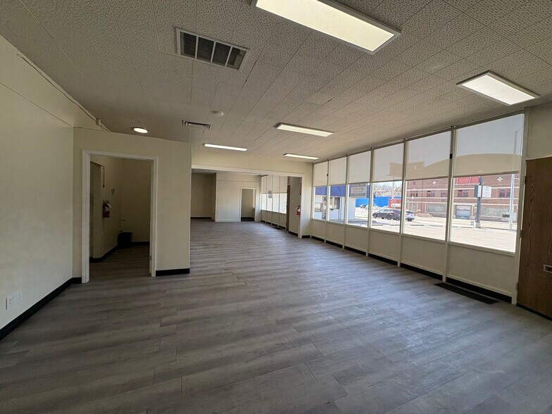 More Photos Of 3611 Main St, Kansas City Office For Lease