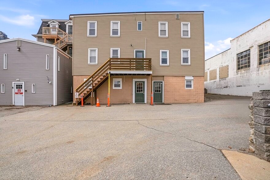 More Photos Of 10-16 South St, Westborough Office For Sale