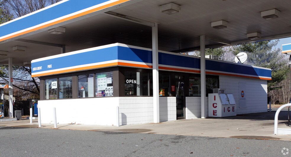 More Photos Of 372 Warrenton Rd, Fredericksburg Convenience Store For Sale
