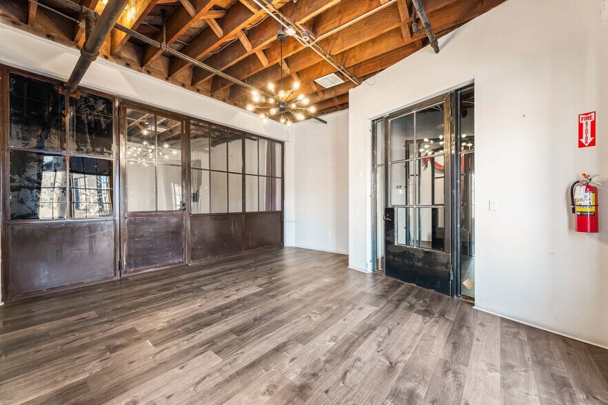 More Photos Of 932 Wilson St, Los Angeles Loft Creative Space For Lease