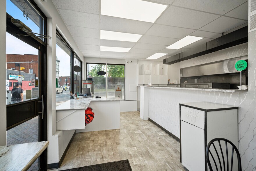 More Photos Of 58 Bridge St, Carleton Place Restaurant For Sale