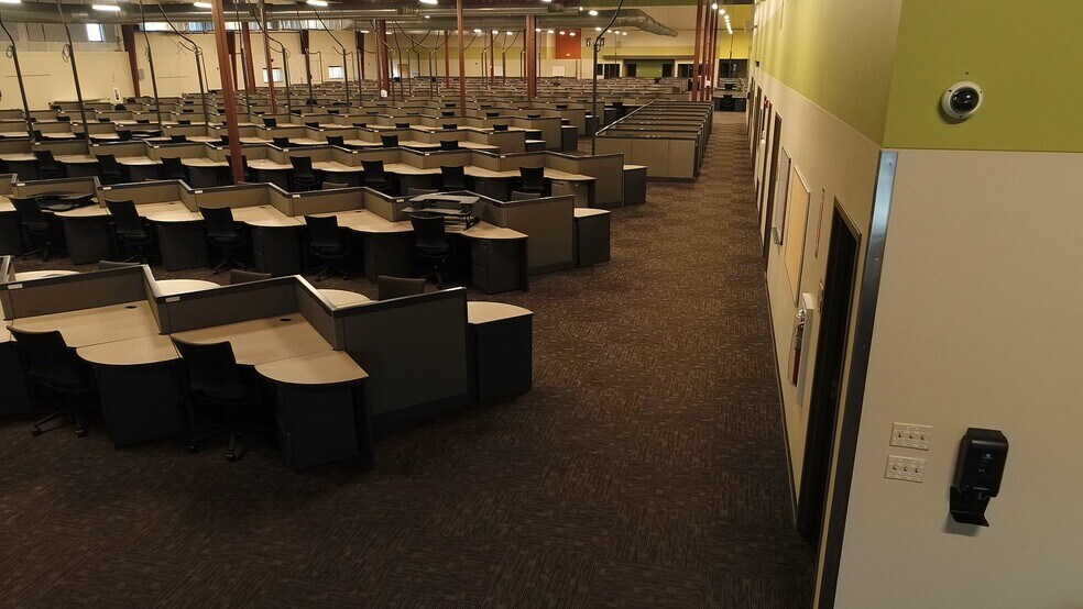 More Photos Of 4501 N Superior Dr, Muncie Industrial For Lease