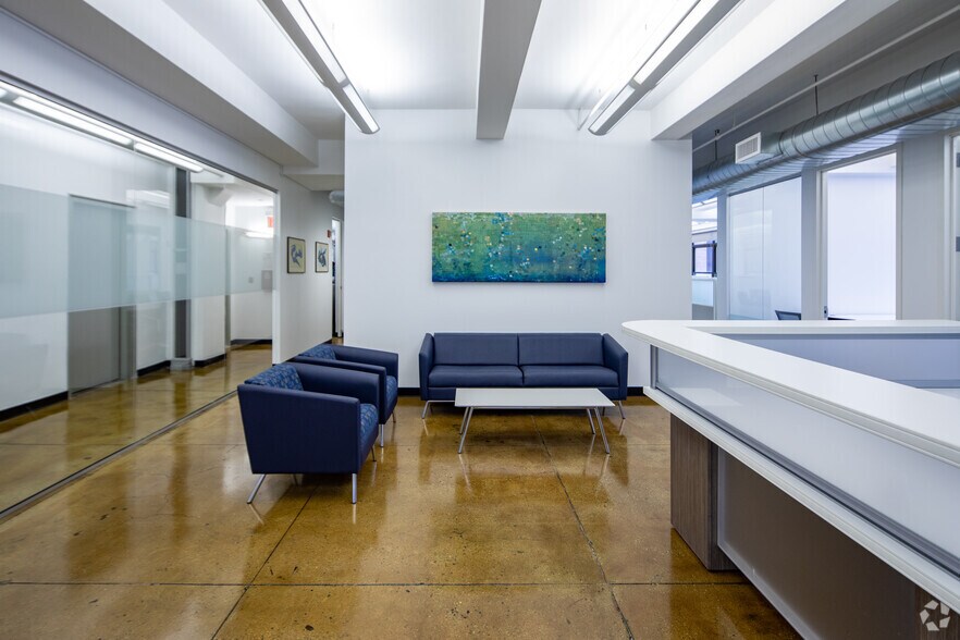 More Photos Of 589 Eighth Ave, New York Loft Creative Space For Lease
