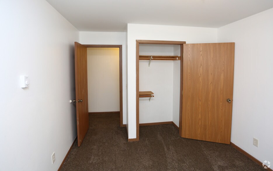 More Photos Of 911 W 3rd St, Nekoosa Apartments For Sale