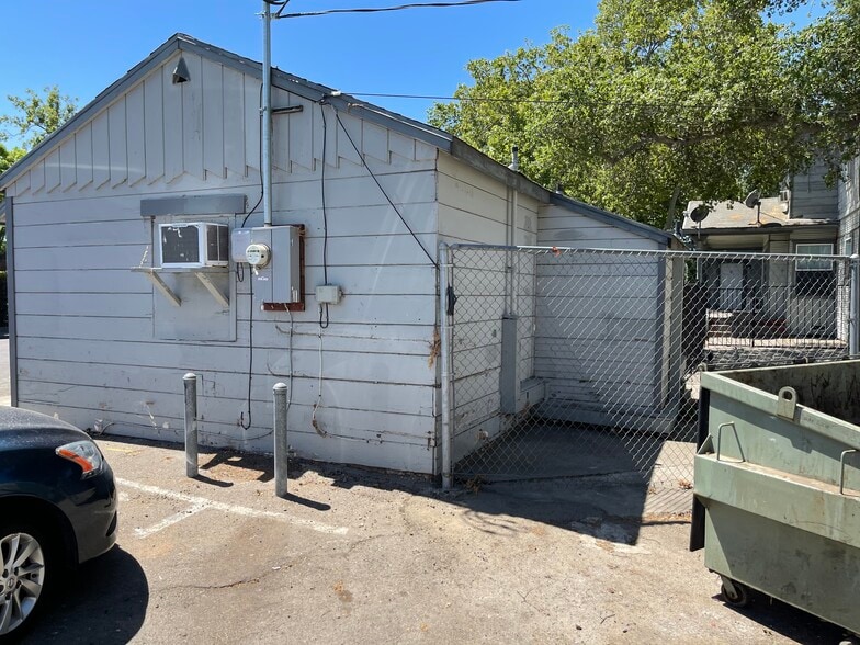 More Photos Of 2439 Rio Linda Blvd, Sacramento Apartments For Sale