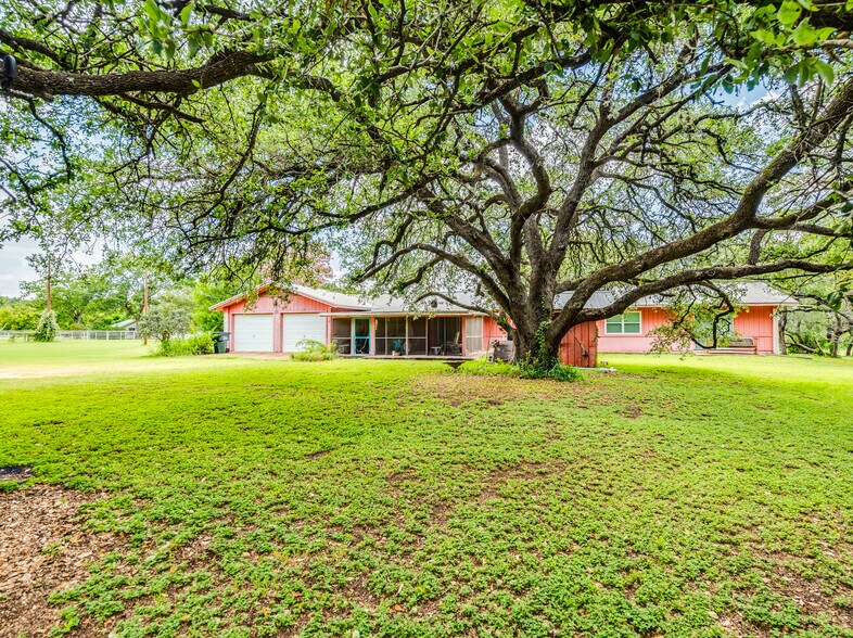 More Photos Of 12900 Lowden Ln, Manchaca Flex For Sale