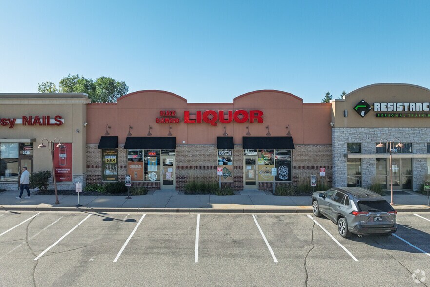 More Photos Of 525 Diffley Rd, Eagan Storefront Retail Office For Sale