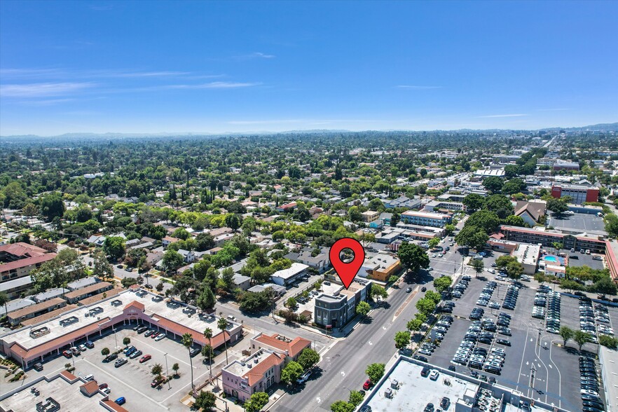More Photos Of 2956 E Colorado Blvd, Pasadena General Retail For Lease