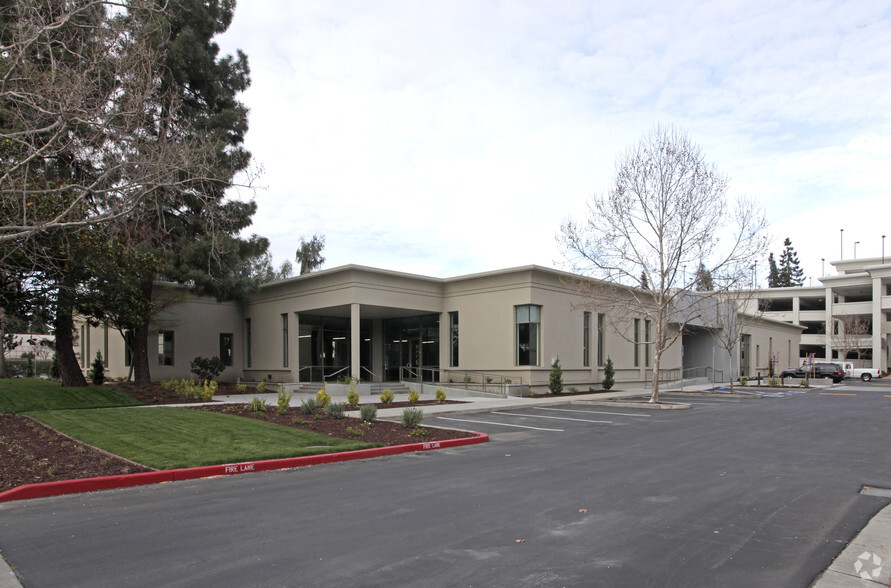 Primary Photo Of 185 N Wolfe Rd, Sunnyvale Research And Development For Lease