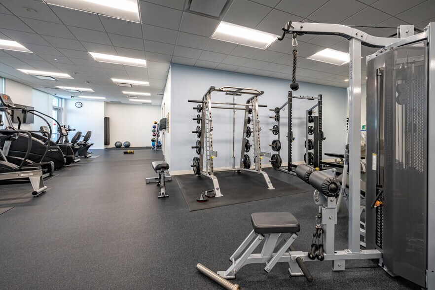 More Photos Of 23800 N Farmers Way, Phoenix Office For Lease