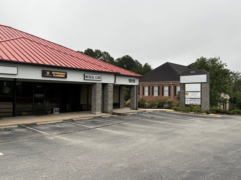 More Photos Of 1819 Buford Hwy, Buford Medical For Lease