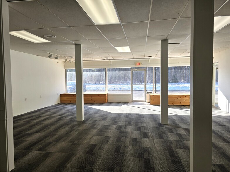 More Photos Of 314-326 College St, Amherst Unknown For Lease
