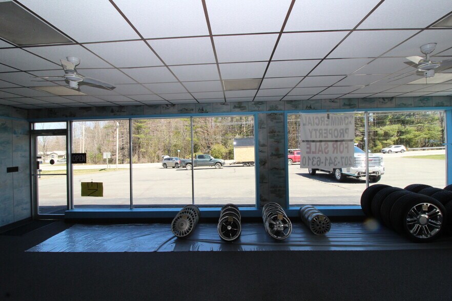 More Photos Of 20 Estes Ave, Palmyra Auto Dealership For Sale
