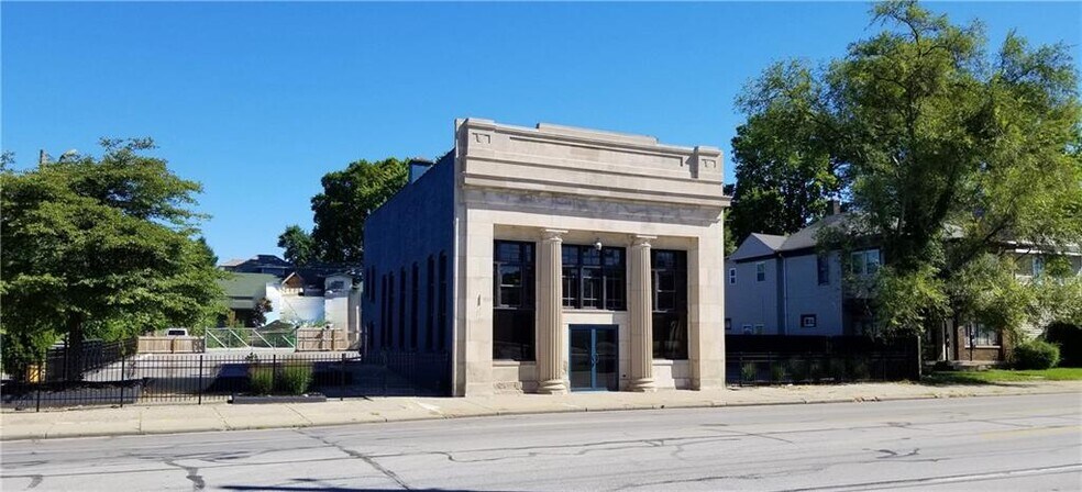 Primary Photo Of 2506 E Washington St, Indianapolis Storefront Retail Office For Sale