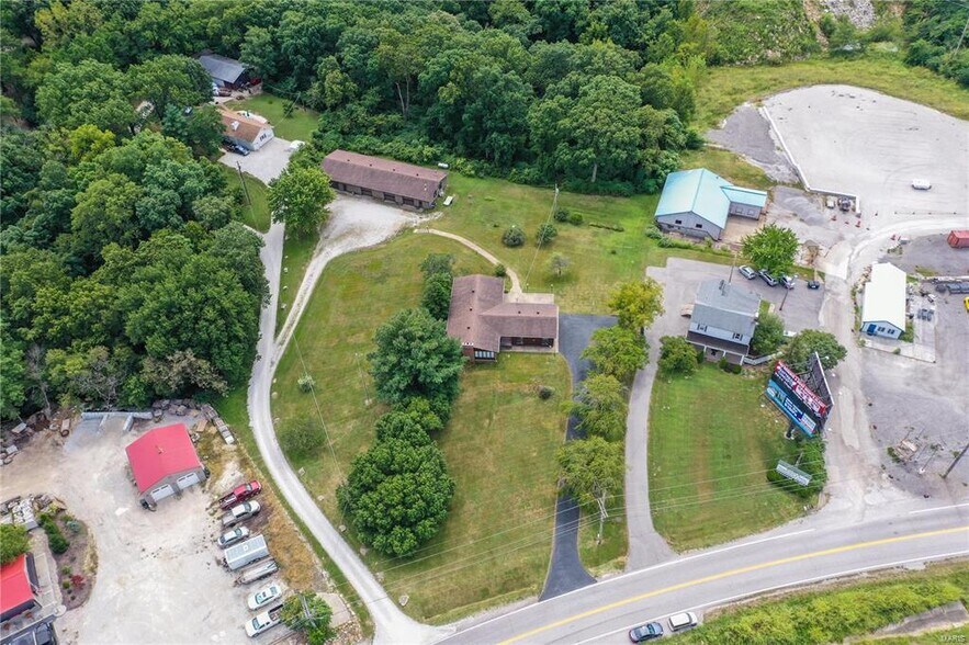 More Photos Of 1500 Gravois Rd, High Ridge Office Residential For Sale