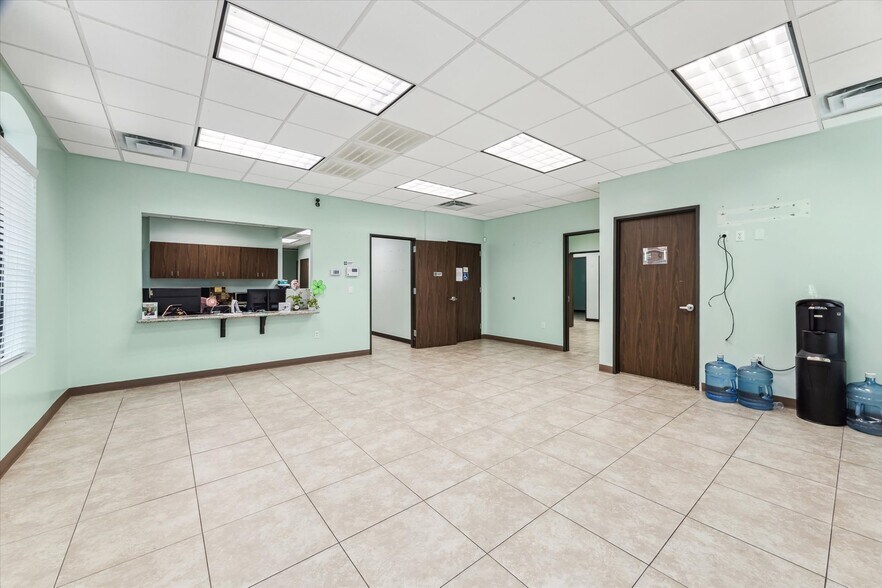 More Photos Of 360 E Medical Center Blvd, Webster Medical For Sale