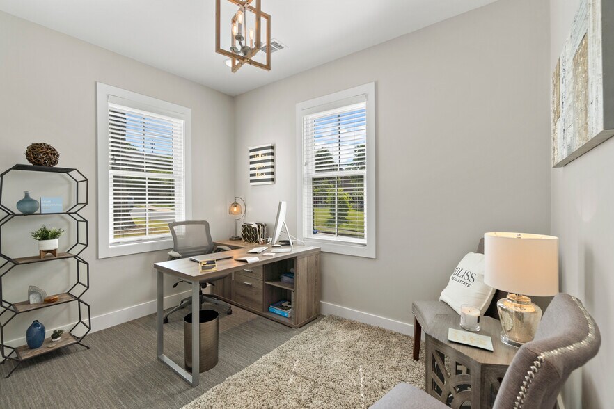 More Photos Of 135 Confederate St, Fort Mill Office Residential For Lease