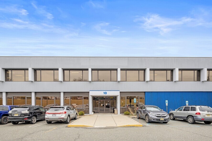 More Photos Of 10 Forest Ave, Paramus Medical For Lease