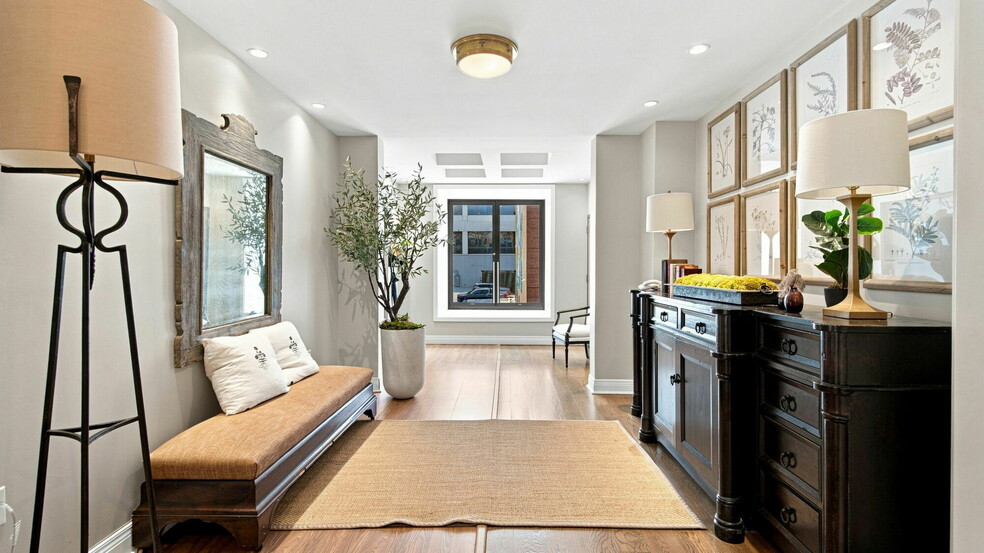 More Photos Of 304 S Gay St, Knoxville Office Residential For Sale