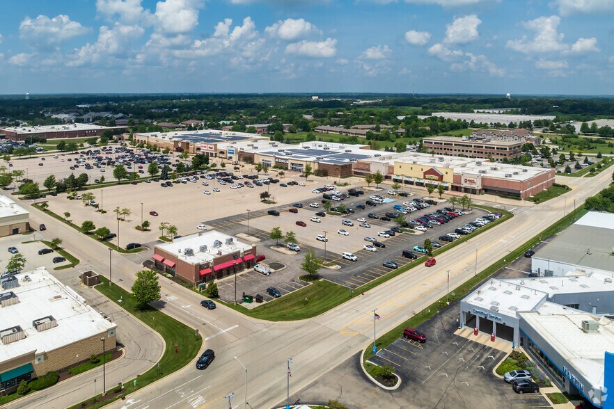 More Photos Of 5320-5360 Northwest Hwy, Crystal Lake General Retail For Lease