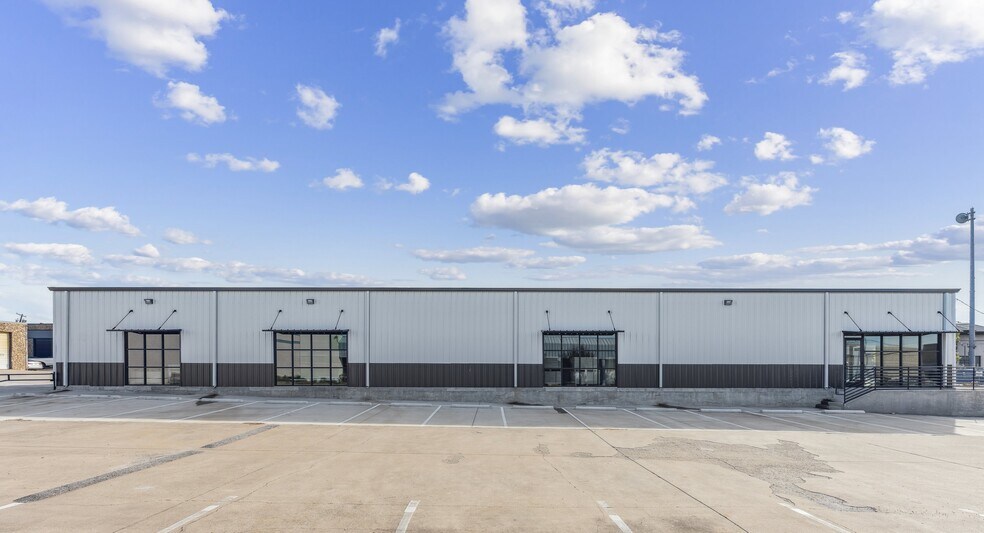 More Photos Of 3305 Century Dr, Rowlett Showroom For Sale