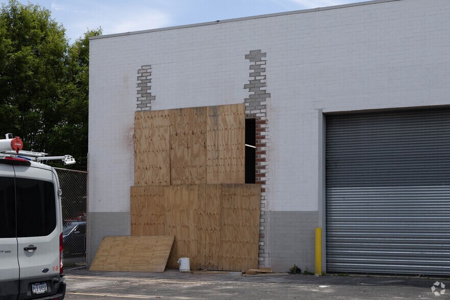 More Photos Of 1970 Pitkin Ave, Brooklyn Warehouse For Lease