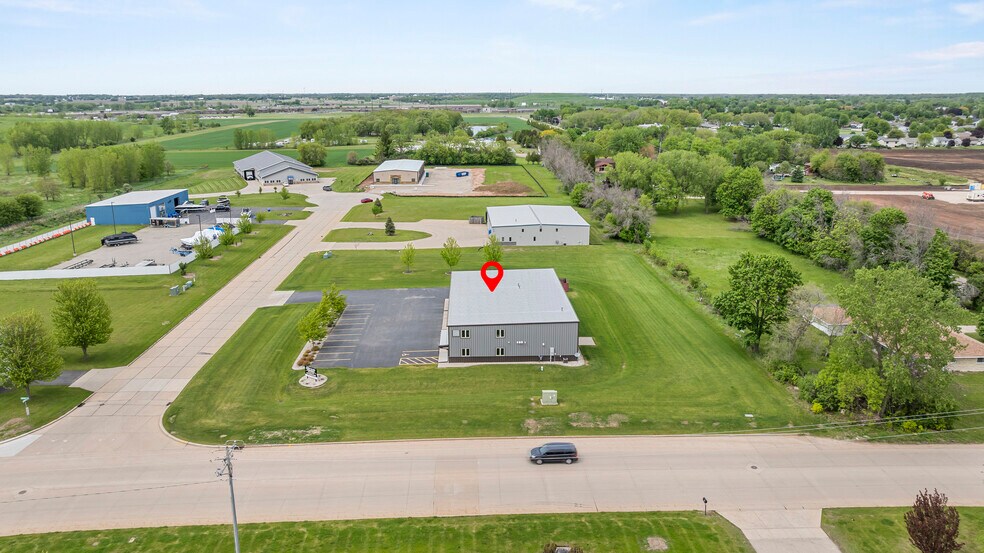 More Photos Of 3160 Fernau ct, Oshkosh Warehouse For Sale