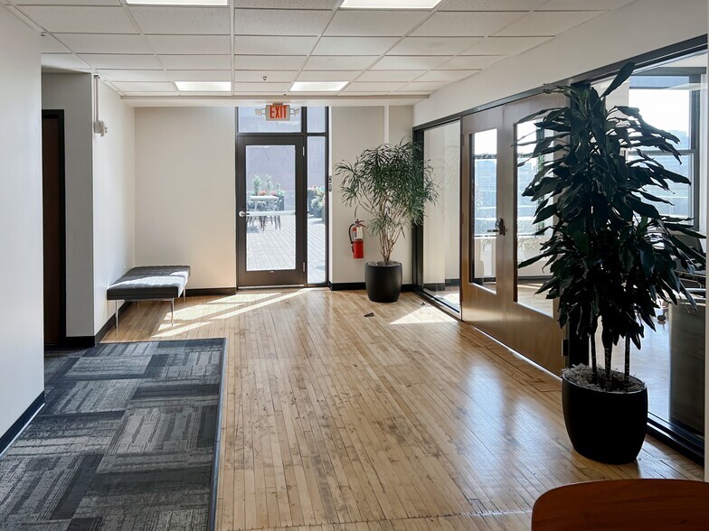 More Photos Of 16-20 E Broad St, Columbus Coworking Space