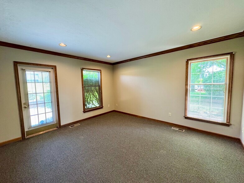 More Photos Of 4051 Whipple Ave NW, North Canton Coworking Space