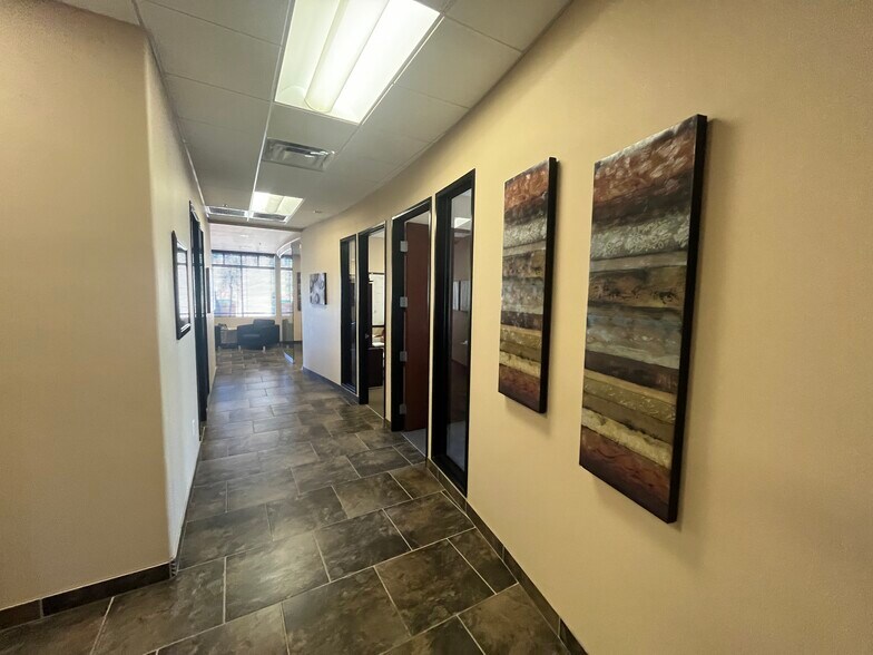 More Photos Of 10565 N 114th St, Scottsdale Office For Lease