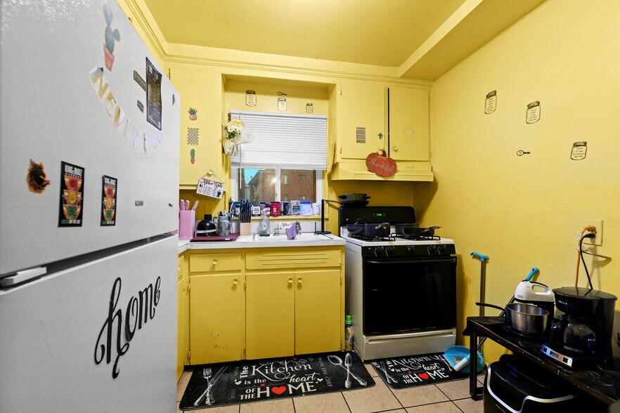 More Photos Of 12880 Dolphin St, Detroit Apartments For Sale