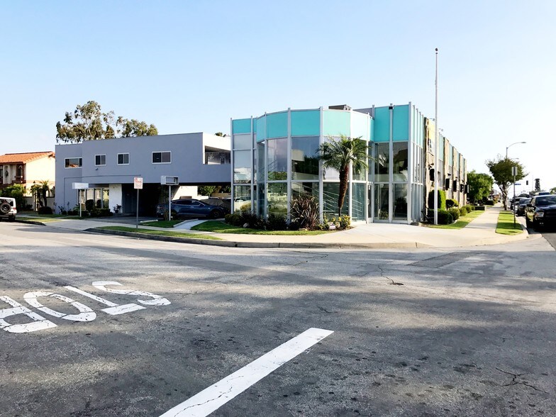 More Photos Of 10840-10848 Paramount Blvd, Downey Office For Lease