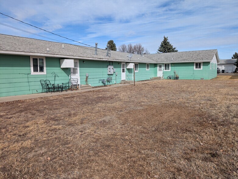 More Photos Of 702 S 3rd St E, Malta Multifamily For Sale