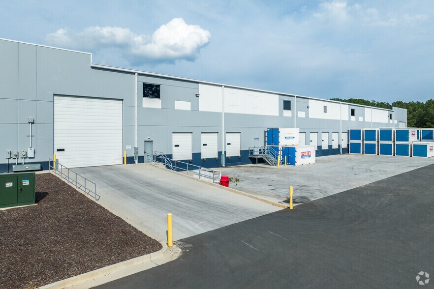 More Photos Of 3825 Kennesaw 75, Kennesaw Distribution For Lease