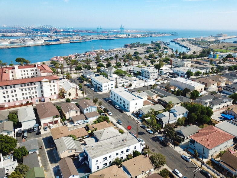More Photos Of 238 W 10th St, San Pedro Hotel For Sale