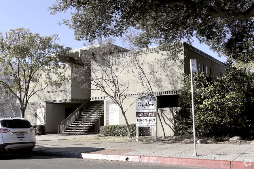 More Photos Of 219 N Indian Hill Blvd, Claremont Office For Lease
