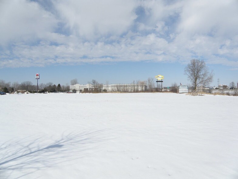 More Photos Of S Foster & Milan Dr, Saukville Land For Sale