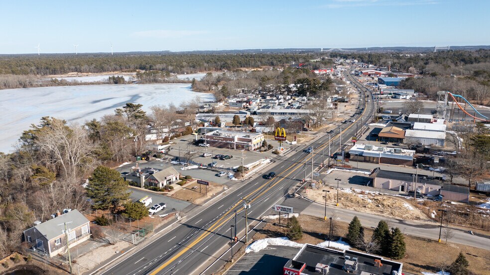More Photos Of 3020 Cranberry Hwy, East Wareham Fast Food For Lease