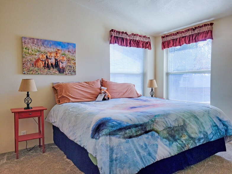 More Photos Of 225 N Geyser St, West Yellowstone Hotel For Sale