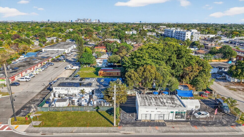 More Photos Of 3928 SW 12th Ct, Fort Lauderdale Manufacturing For Sale