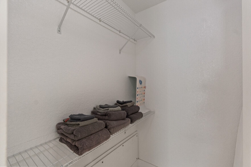 More Photos Of 1520 NE 51st St, Fort Lauderdale Apartments For Sale