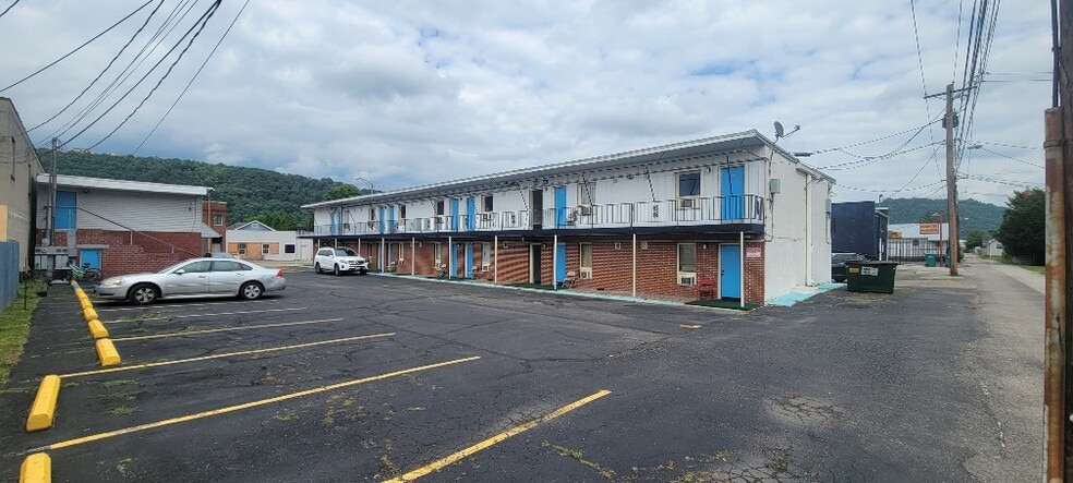 More Photos Of 5311 Maccorkle Ave SE, Charleston Hotel For Sale