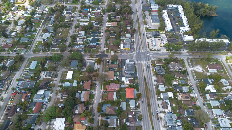 More Photos Of 1186 NW 103rd St, Miami Freestanding For Lease