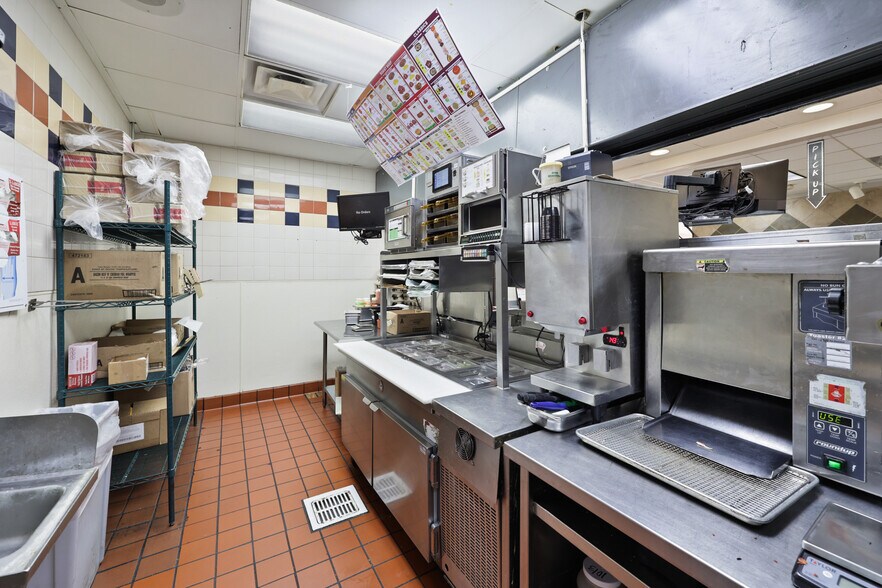 More Photos Of 310 S Boulder Hwy, Henderson Fast Food For Lease