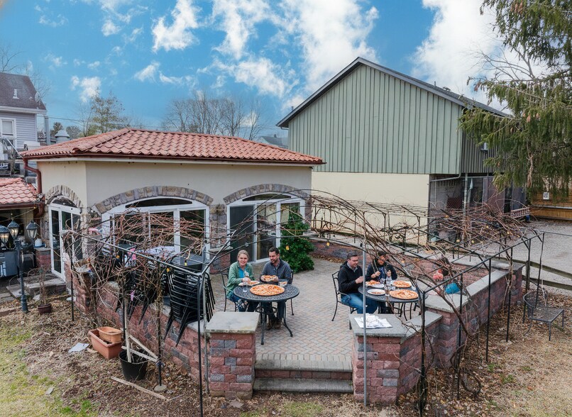 More Photos Of 419 Olive St, Branchburg Restaurant For Sale