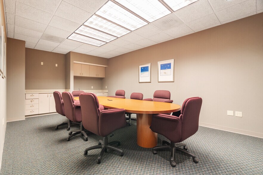 More Photos Of 3139 Voyager Dr, Green Bay Bank For Sale