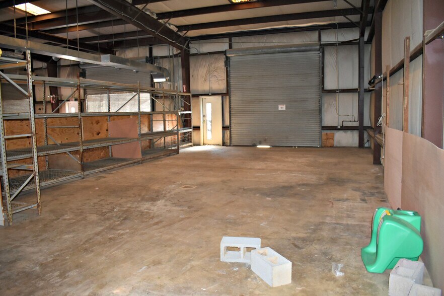 More Photos Of 11275 Edge Hill Rd, Newburg Service For Sale